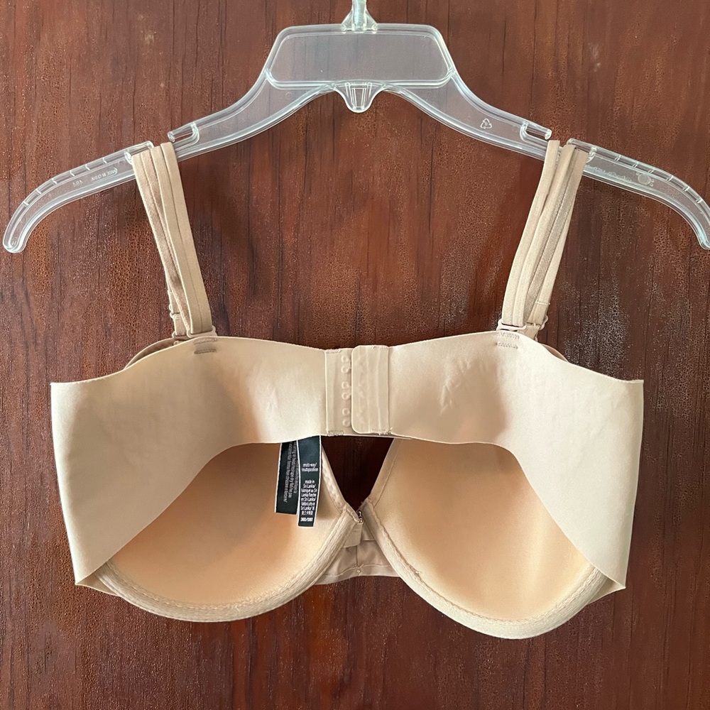 Victoria’s Secret bra, last chance, going to Goodwill - Picture 3 of 3